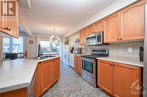 111 Talltree Crescent, Ottawa, ON - Indoor Photo Showing Kitchen With Double Sink