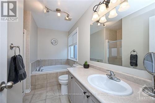 111 Talltree Crescent, Ottawa, ON - Indoor Photo Showing Bathroom