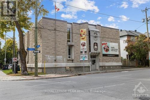 330 Kent Street, Ottawa, ON 