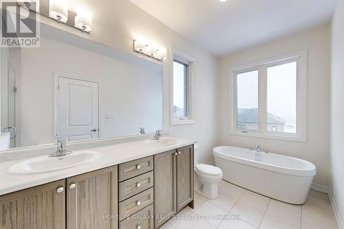 2915 Nakina Street E, Pickering, ON - Indoor Photo Showing Bathroom