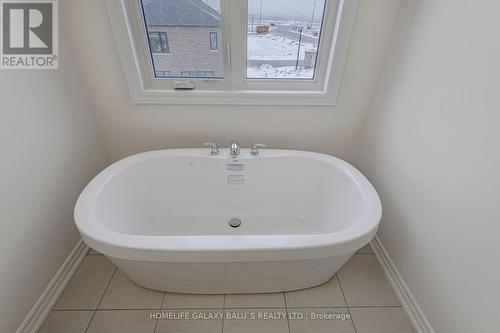 2915 Nakina Street E, Pickering, ON - Indoor Photo Showing Bathroom