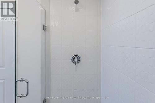 2915 Nakina Street E, Pickering, ON -  Photo Showing Bathroom