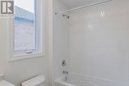 2915 Nakina Street E, Pickering, ON - Indoor Photo Showing Bathroom