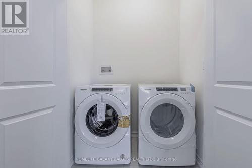 2915 Nakina Street E, Pickering, ON - Indoor Photo Showing Laundry Room