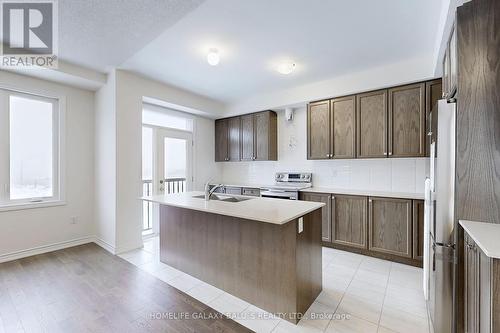 2915 Nakina Street E, Pickering, ON - Indoor Photo Showing Kitchen