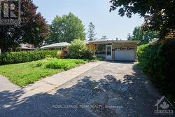 157 ANNA AVENUE  Ottawa, ON K1Z 7V1