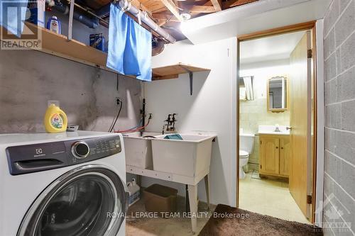 157 Anna Avenue, Ottawa, ON - Indoor Photo Showing Laundry Room