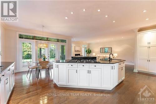 5422 Wadell Court, Ottawa, ON - Indoor Photo Showing Kitchen With Upgraded Kitchen