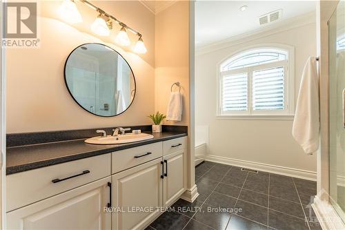 5422 Wadell Court, Ottawa, ON - Indoor Photo Showing Bathroom