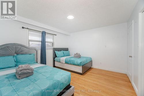 4062 Dunmow Crescent, Mississauga, ON - Indoor Photo Showing Bedroom