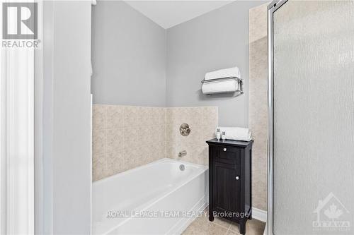 K - 1119 Stittsville Main Street, Ottawa, ON - Indoor Photo Showing Bathroom