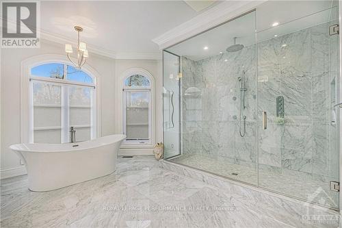 1413 Blackhorse Court, Ottawa, ON - Indoor Photo Showing Bathroom