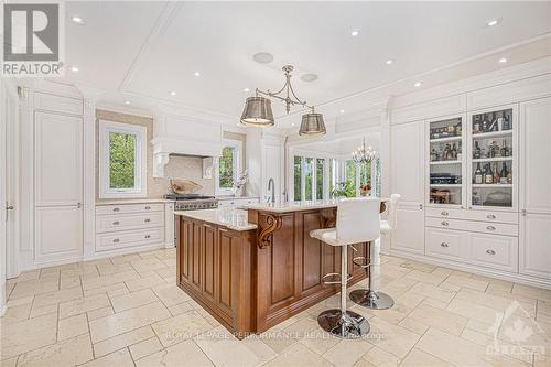 1413 Blackhorse Court, Ottawa, ON - Indoor Photo Showing Kitchen With Upgraded Kitchen