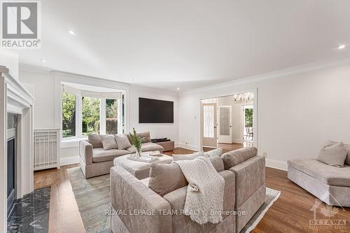 1344 Lisgar Road, Ottawa, ON - Indoor Photo Showing Living Room