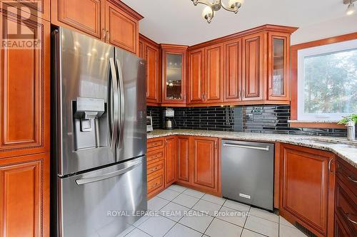 1901 Montereau Avenue, Ottawa, ON - Indoor Photo Showing Kitchen