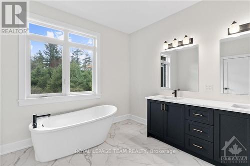 1166 Jamieson Lane, Horton, ON - Indoor Photo Showing Bathroom