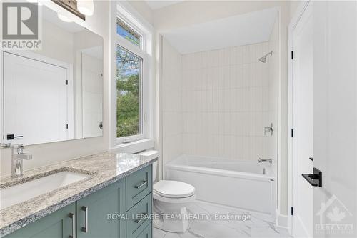 1166 Jamieson Lane, Horton, ON - Indoor Photo Showing Bathroom