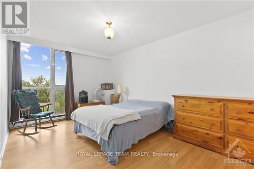 502 - 1025 Richmond Road, Ottawa, ON - Indoor Photo Showing Bedroom