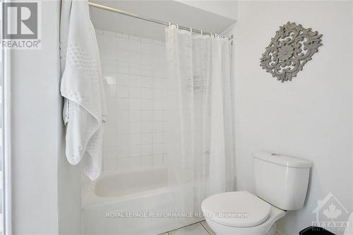 42 Compata Way, Ottawa, ON - Indoor Photo Showing Bathroom