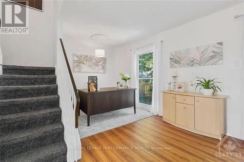 42 Compata Way, Ottawa, ON - Indoor Photo Showing Other Room