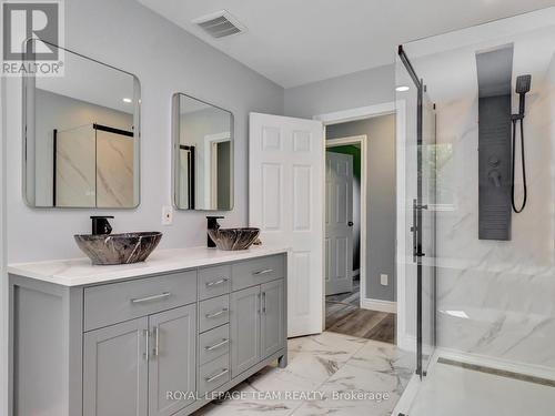 5702 First Line Road, Ottawa, ON - Indoor Photo Showing Bathroom