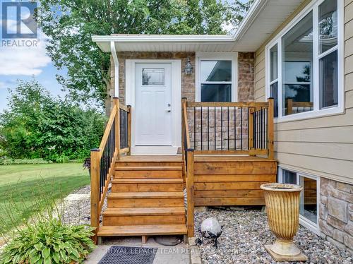 5702 First Line Road, Ottawa, ON - Outdoor