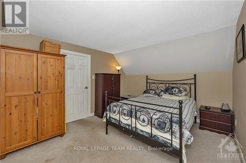 1134 O'Grady Street, Ottawa, ON - Indoor Photo Showing Bedroom