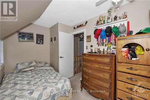 1134 O'Grady Street, Ottawa, ON - Indoor Photo Showing Bedroom