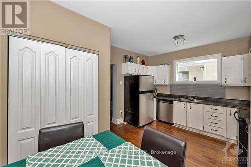 1134 O'Grady Street, Ottawa, ON - Indoor Photo Showing Kitchen With Double Sink