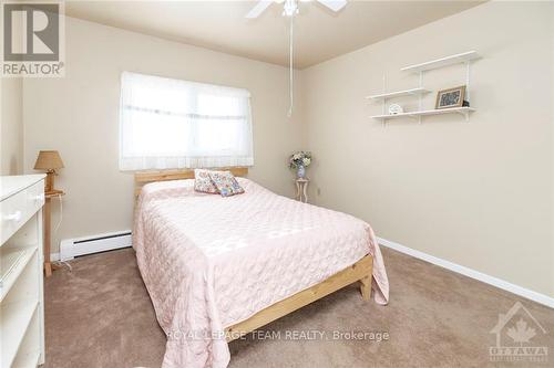 2689 Derby Street, Ottawa, ON - Indoor Photo Showing Bedroom