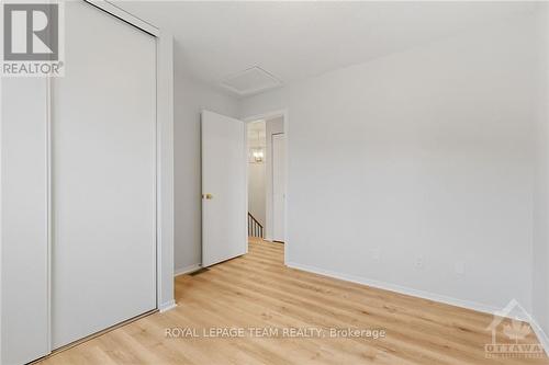 90 Mcdermot Court, Ottawa, ON - Indoor Photo Showing Other Room