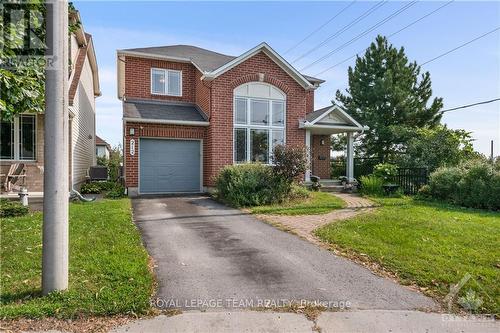 212 Willow Creek Circle, Ottawa, ON - Outdoor With Facade