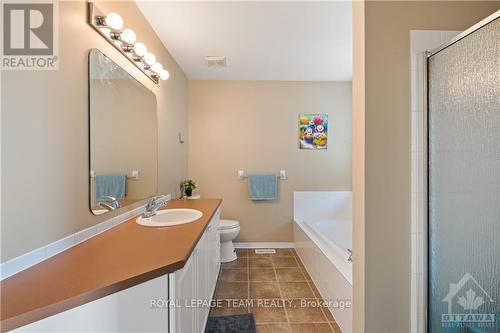 212 Willow Creek Circle, Ottawa, ON - Indoor Photo Showing Bathroom