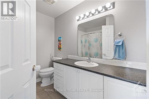 212 Willow Creek Circle, Ottawa, ON - Indoor Photo Showing Bathroom