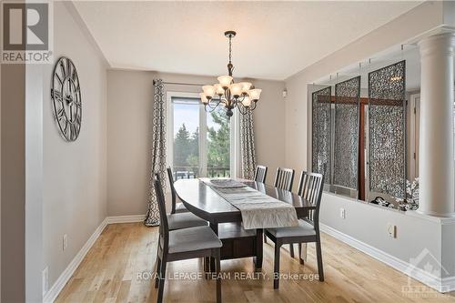 212 Willow Creek Circle, Ottawa, ON - Indoor Photo Showing Dining Room