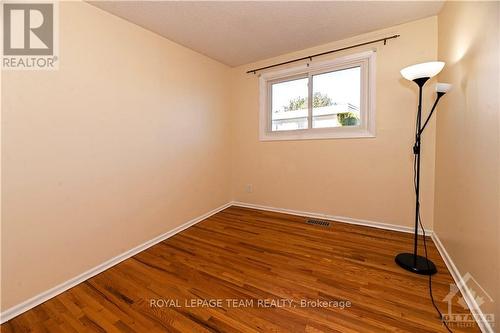 57 Hadley Circle, Ottawa, ON - Indoor Photo Showing Other Room