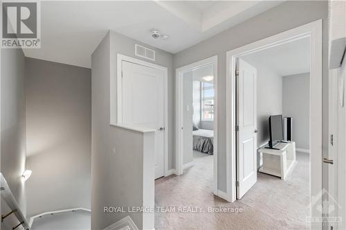 B - 446 Via Verona Avenue, Ottawa, ON - Indoor Photo Showing Other Room