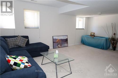 54 Macassa Circle, Ottawa, ON - Indoor Photo Showing Living Room