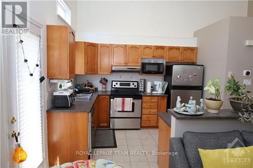 54 Macassa Circle, Ottawa, ON - Indoor Photo Showing Kitchen