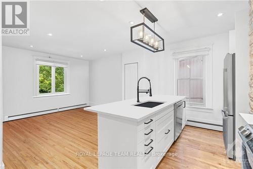 179-181 Cathcart Street, Ottawa, ON - Indoor Photo Showing Kitchen With Upgraded Kitchen