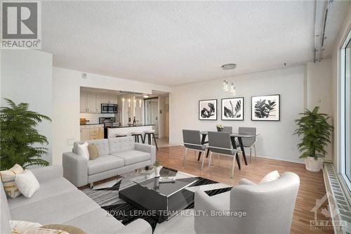 2008 - 1785 Frobisher Lane, Ottawa, ON - Indoor Photo Showing Living Room