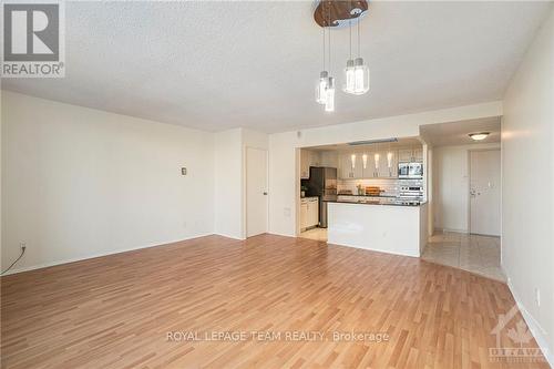 2008 - 1785 Frobisher Lane, Ottawa, ON - Indoor Photo Showing Kitchen