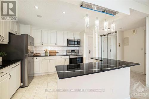 2008 - 1785 Frobisher Lane, Ottawa, ON - Indoor Photo Showing Kitchen With Upgraded Kitchen