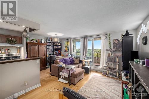 902 - 1785 Frobisher Lane, Ottawa, ON - Indoor Photo Showing Other Room