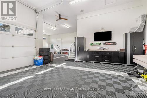 212 Cabrelle Place, Ottawa, ON - Indoor Photo Showing Garage