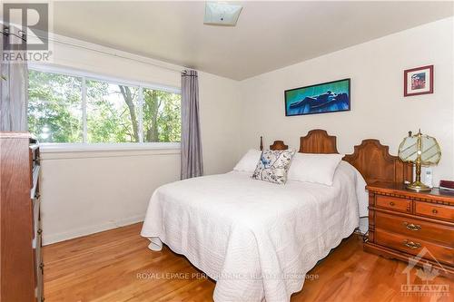 840 Cummings Avenue, Ottawa, ON - Indoor Photo Showing Bedroom