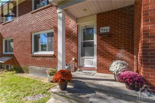 840 Cummings Avenue, Ottawa, ON - Outdoor With Exterior