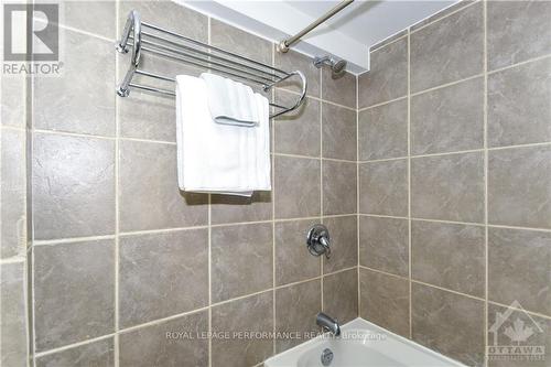 840 Cummings Avenue, Ottawa, ON - Indoor Photo Showing Bathroom