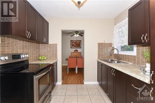 840 Cummings Avenue, Ottawa, ON - Indoor Photo Showing Kitchen With Double Sink