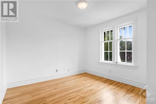 8 Lakeside Avenue, Ottawa, ON - Indoor Photo Showing Other Room